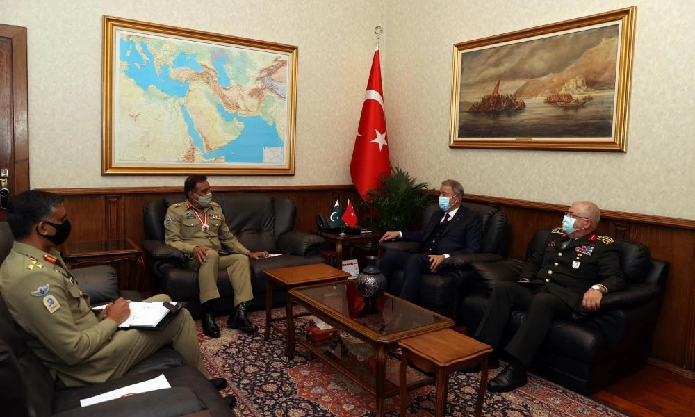 Άγκυρα-Ισλαμαμπάντ & Κίεβο στον ίδιο άξονα: Η Ουκρανία στέλνει Antonov στον Ερντογάν